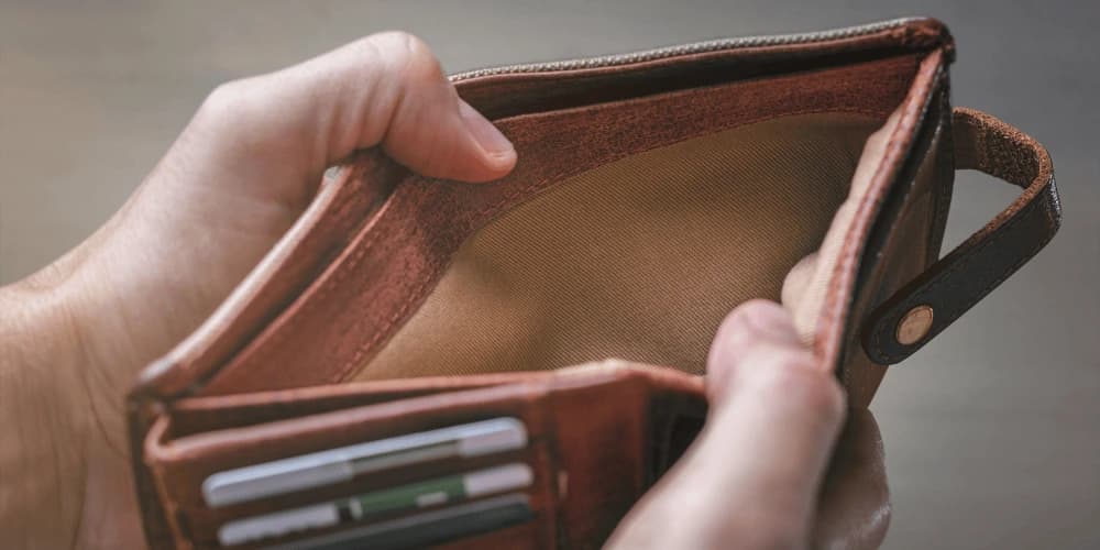 9 Ways Alcoholism Hurts Your Finances 9 Ways Alcoholism Hurts Your Finances