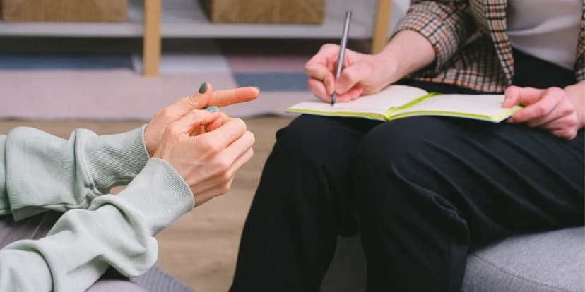 AA NA Meetings & Therapy: Do You Need Both to Recover?